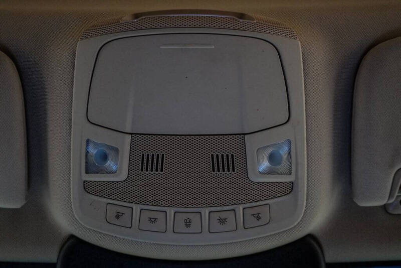 2019 Lincoln Nautilus Select