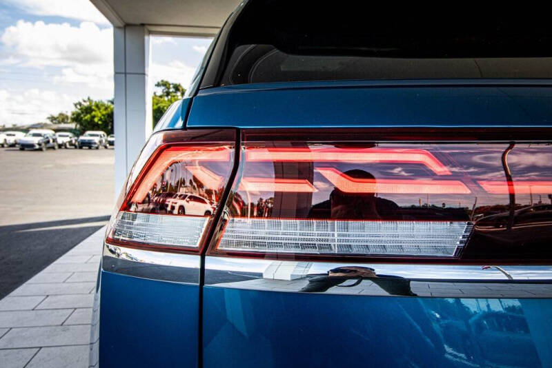 2024 Volkswagen Atlas Cross Sport SEL R-Line 4Motion