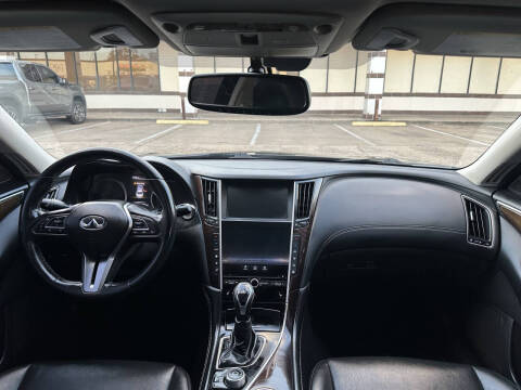 2018 Infiniti Q50 3.0T Luxe