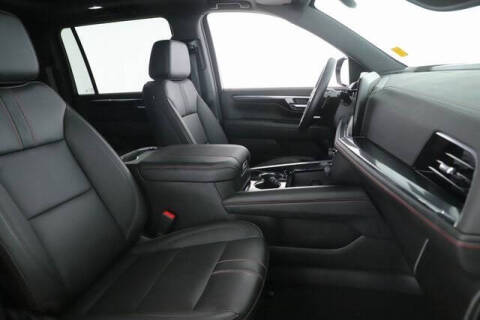 2025 Chevrolet Suburban RST