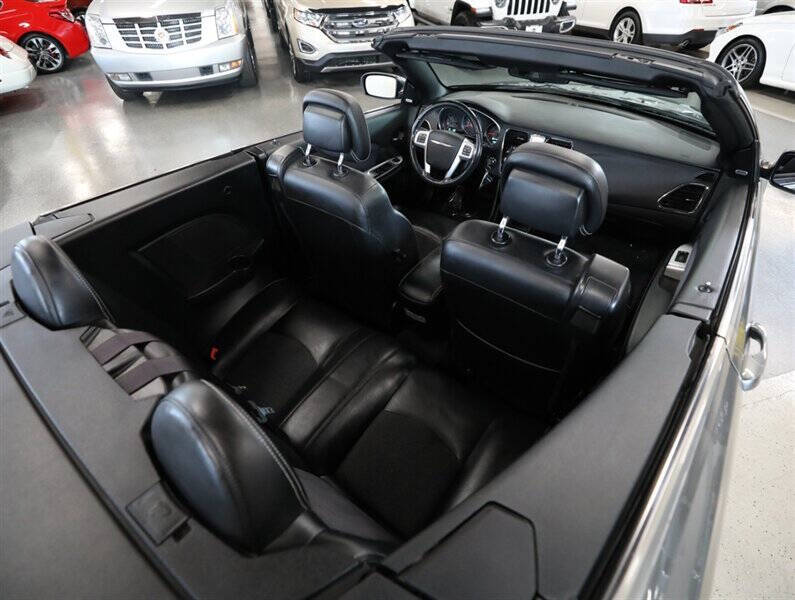 2011 Chrysler 200 S