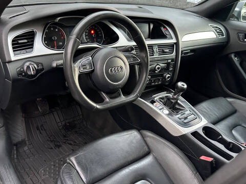 2016 Audi A4 2.0T quattro Premium Plus