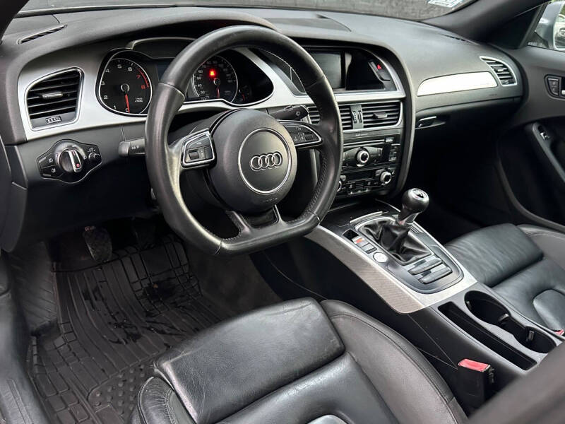 2016 Audi A4 2.0T quattro Premium Plus