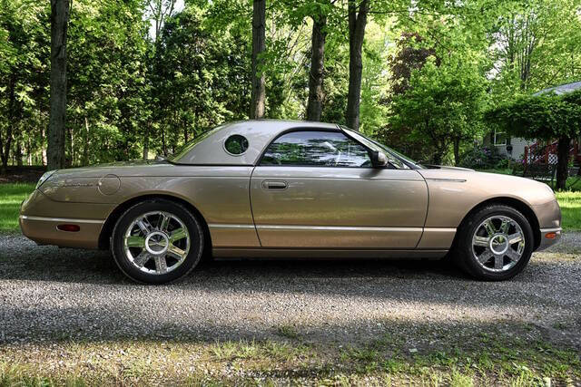 2005 Ford Thunderbird Deluxe