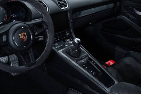 2021 Porsche 718 Cayman GT4