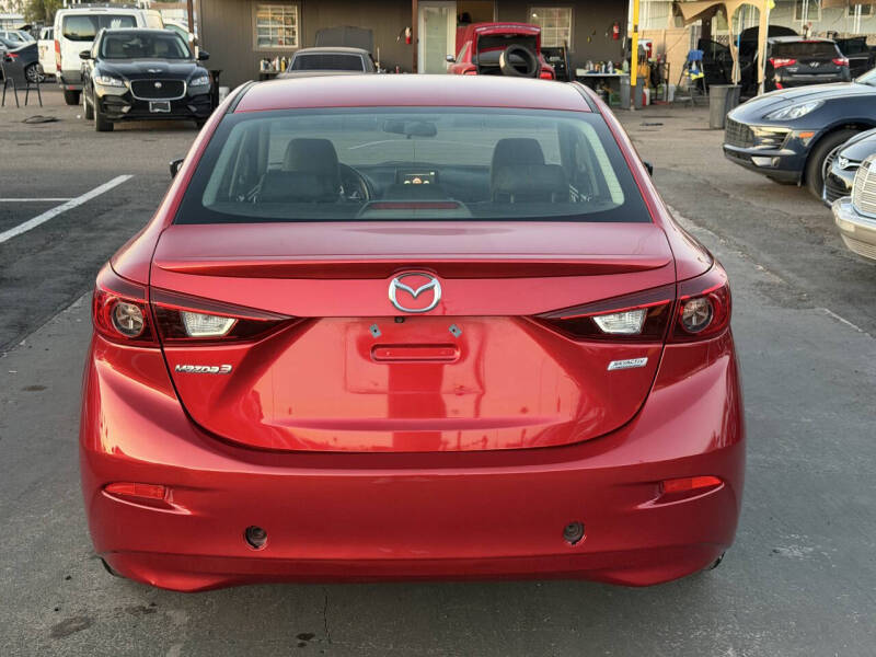 2018 Mazda MAZDA3 Touring
