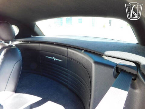 2004 Ford Thunderbird Deluxe