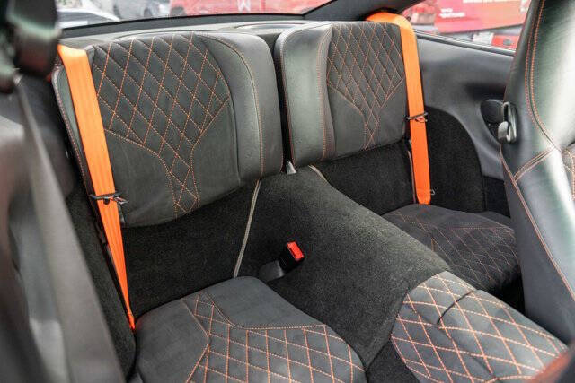 2003 Porsche 911 33