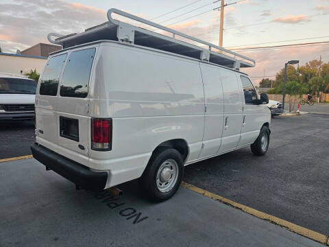 2004 Ford E-Series E-150