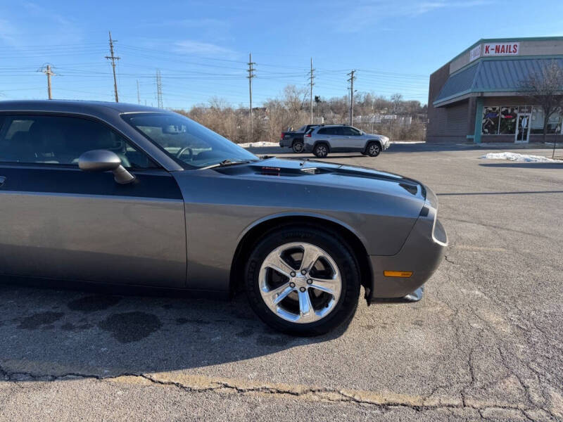 2012 Dodge Challenger SXT Plus