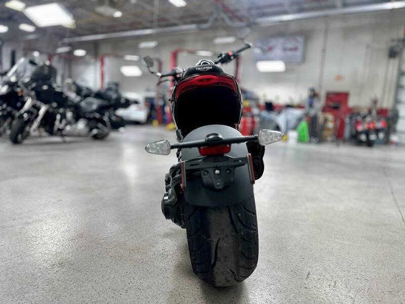 2024 Triumph Rocket III