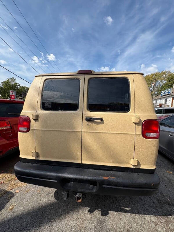 2003 Dodge Ram Van 1500