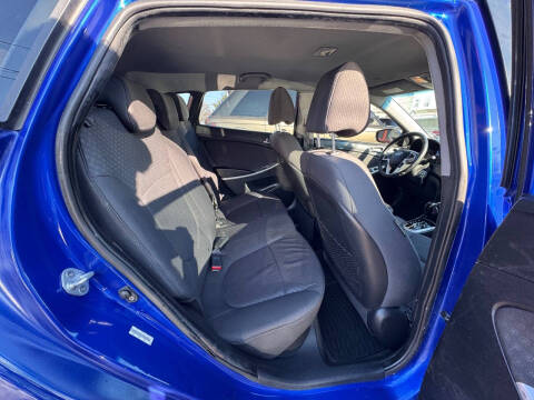 2012 Hyundai Accent SE