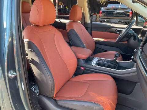 2025 Kia Carnival SX