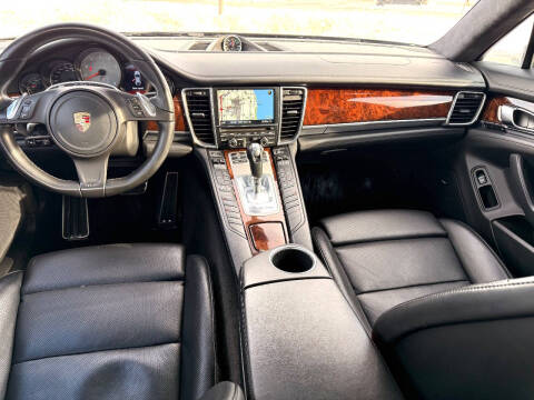 2014 Porsche Panamera 4S Executive
