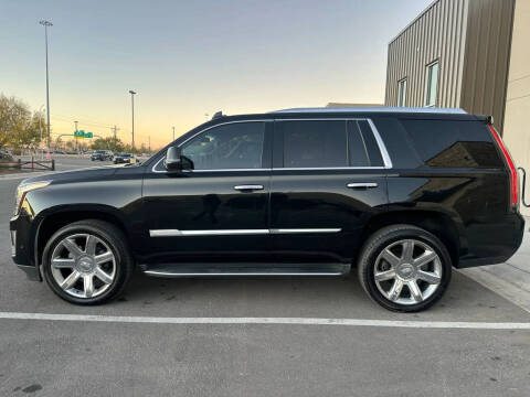 2018 Cadillac Escalade Luxury