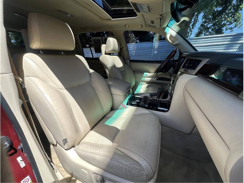 2013 Lexus LX 570