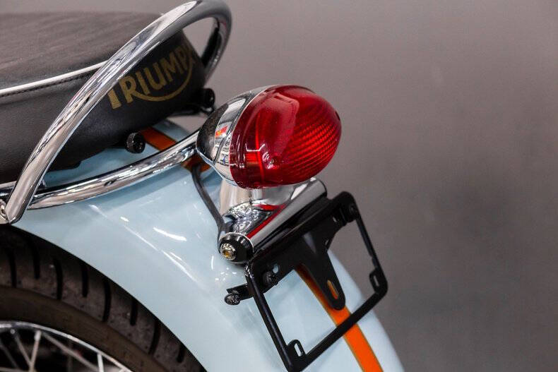 2000 Triumph Bonneville
