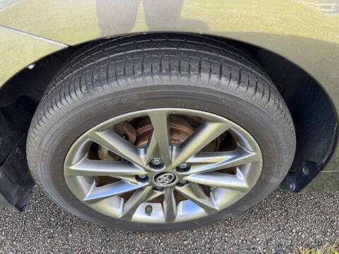 2015 Toyota Prius v Three