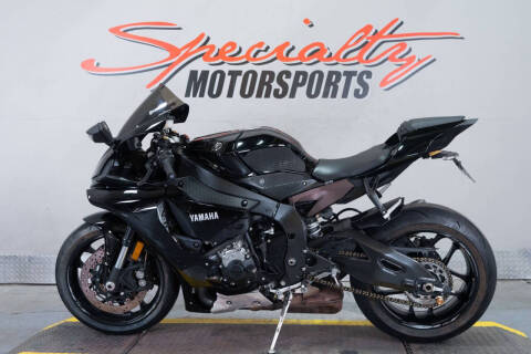 2016 Yamaha YZF-R1