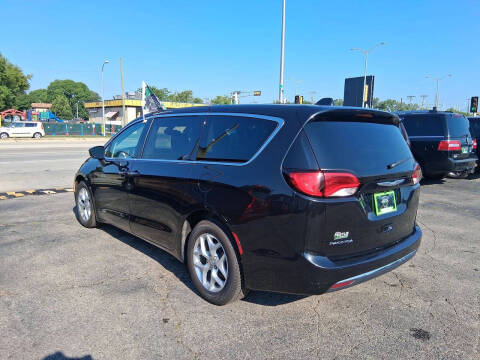 2017 Chrysler Pacifica Touring Plus