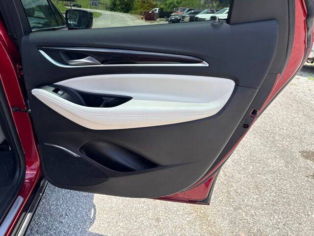 2024 Buick Enclave Essence