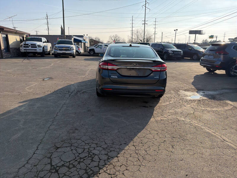 2017 Ford Fusion SE
