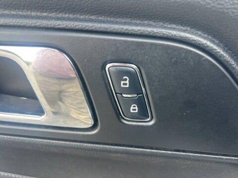 2015 Ford Mustang V6