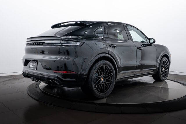 2025 Porsche Cayenne Coupe
