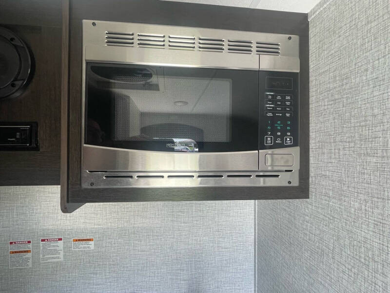 2024 Braxton Creek Bushwhacker Plus 17BH