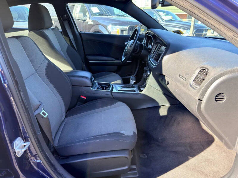 2016 Dodge Charger SXT