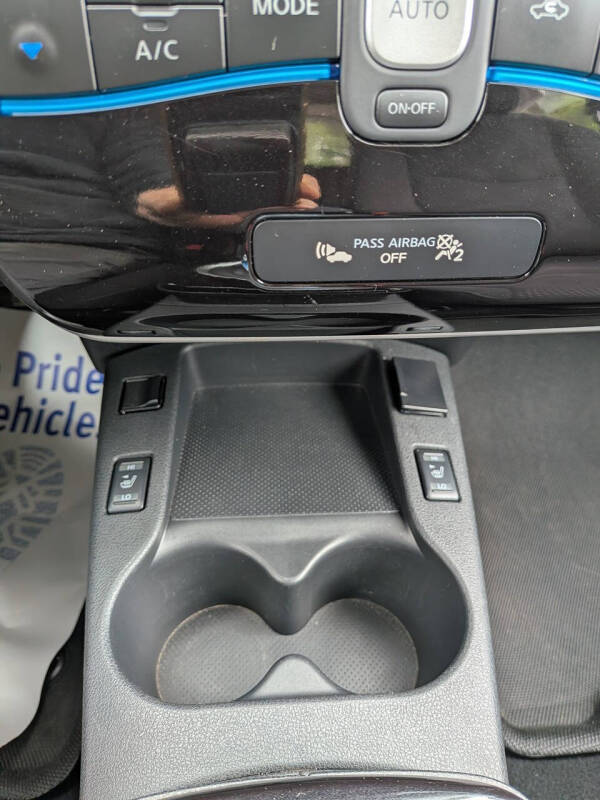 2013 Nissan LEAF SV