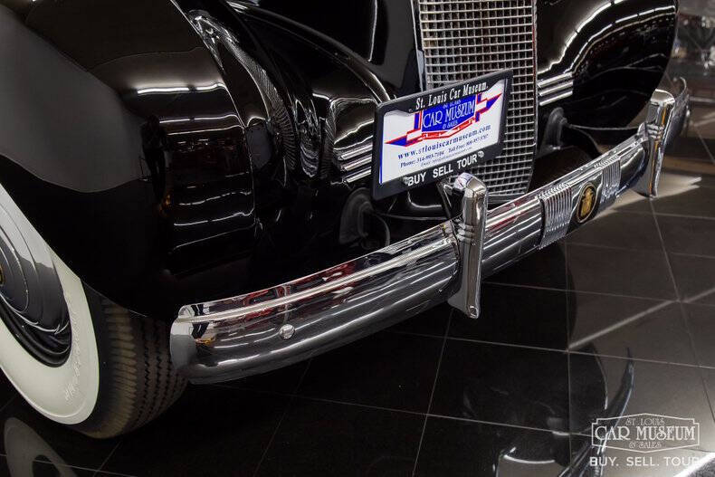 1937 Cadillac Series 85