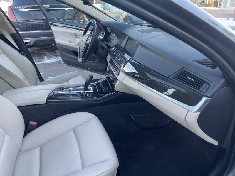 2012 BMW 5 Series 528i xDrive