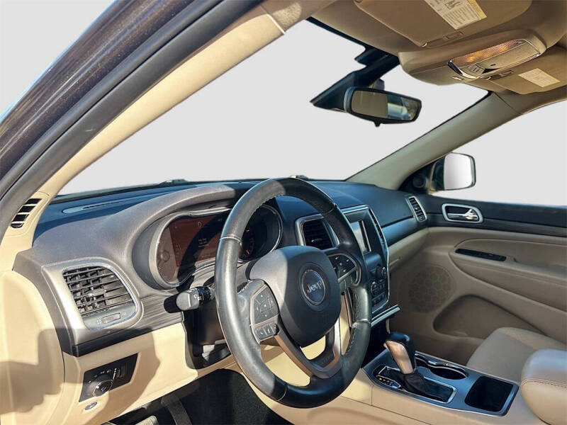 2021 Jeep Grand Cherokee Laredo E