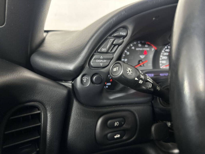 2004 Chevrolet Corvette