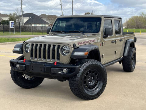 2020 Jeep Gladiator for sale at AUTO DIRECT Bellaire in Houston TX