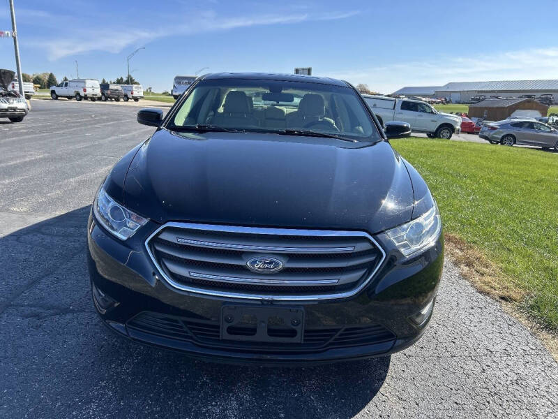 2019 Ford Taurus SEL
