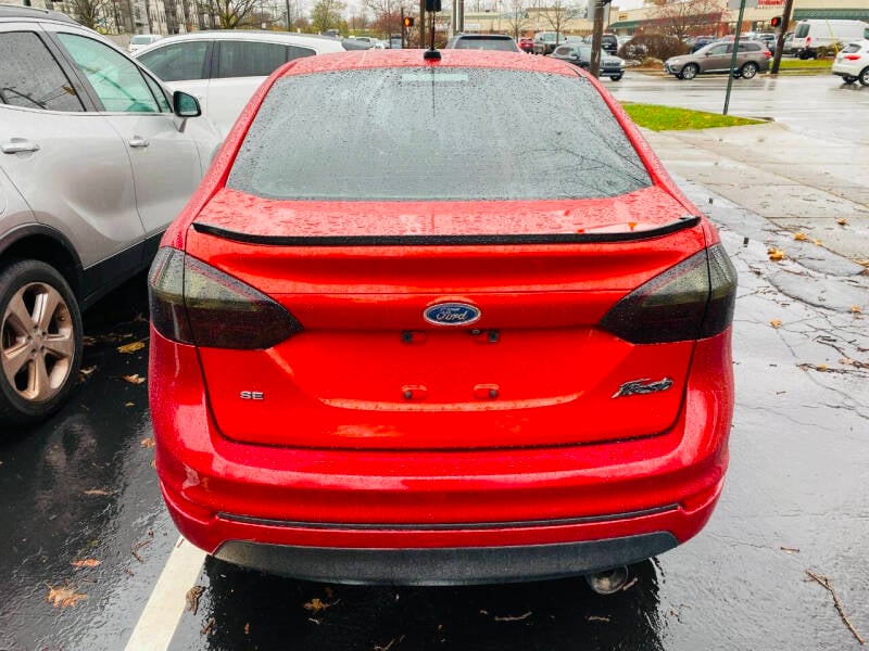 2019 Ford Fiesta SE photo 6