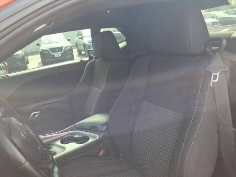 2022 Dodge Challenger SXT