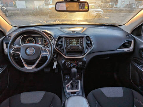 2014 Jeep Cherokee Sport