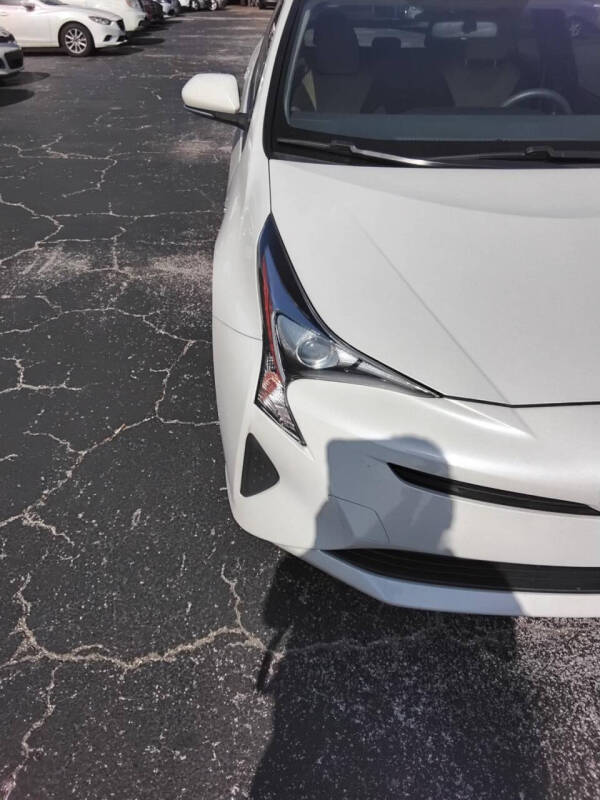 2016 Toyota Prius Two