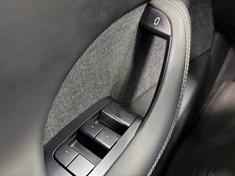 2023 Tesla Model X Standard Range