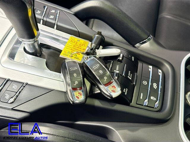 2016 Porsche Cayenne GTS