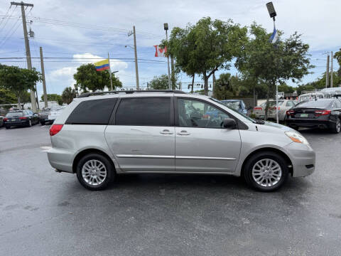 2008 Toyota Sienna LE 7-Passenger