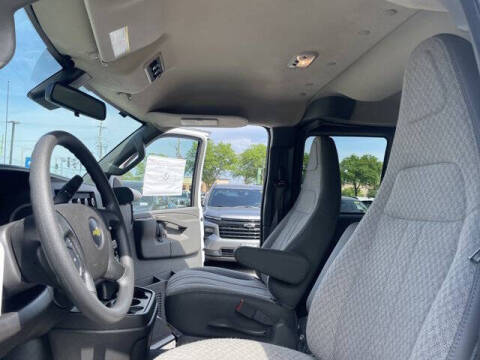 2026 Chevrolet Express LT 3500