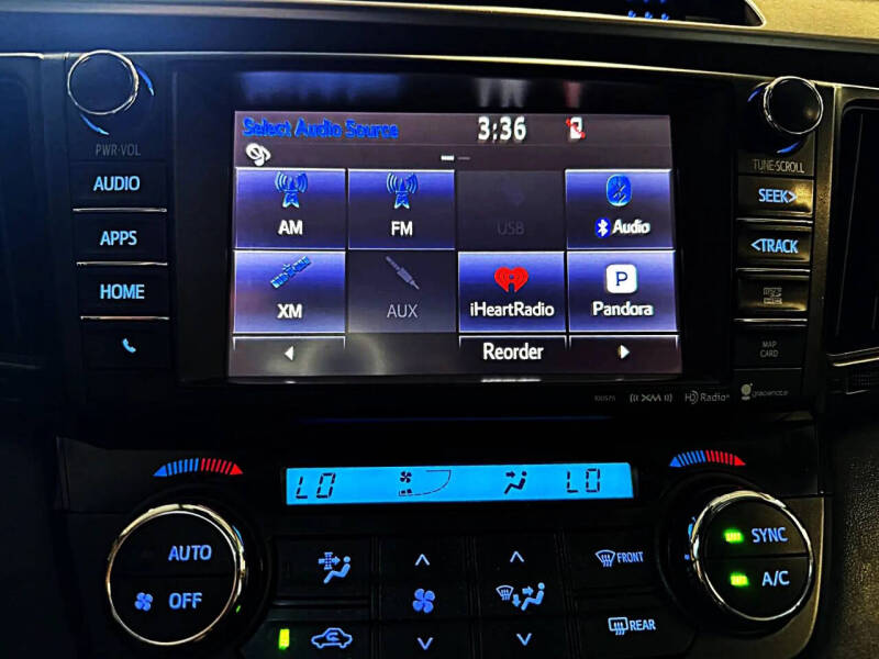 2017 Toyota RAV4 XLE