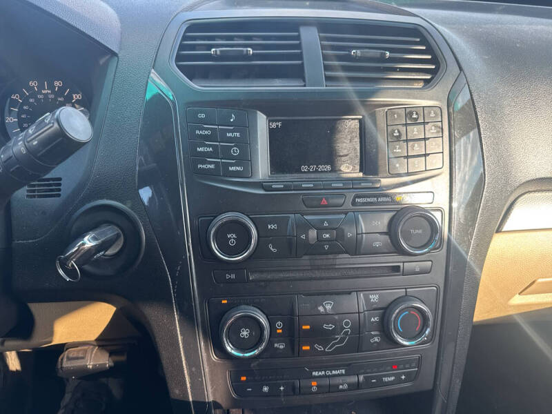 2017 Ford Explorer