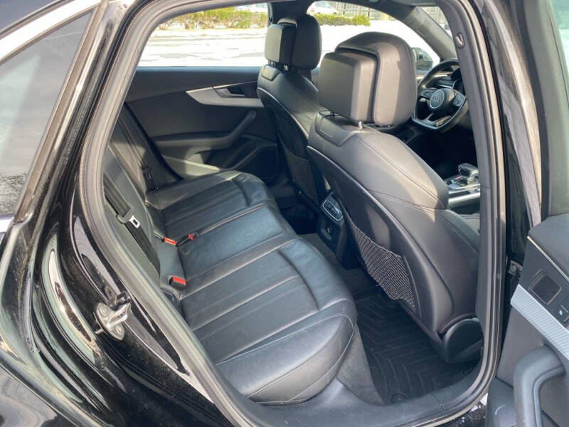 2017 Audi A4 2.0T quattro Premium Plus