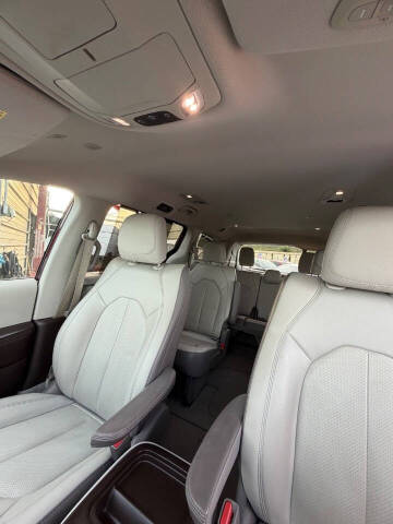 2019 Chrysler Pacifica Touring L